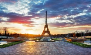 Landmarks | Eiffel Tower at Dawn Wallpaper Mural Landmarks Landmarks