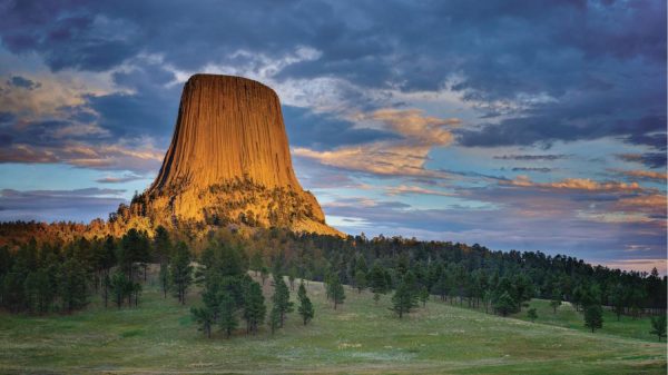 Landscapes & Scenic | Last Light On The Bear’s Lodge Wall Mural Landscapes & Scenic Landscapes & Scenic